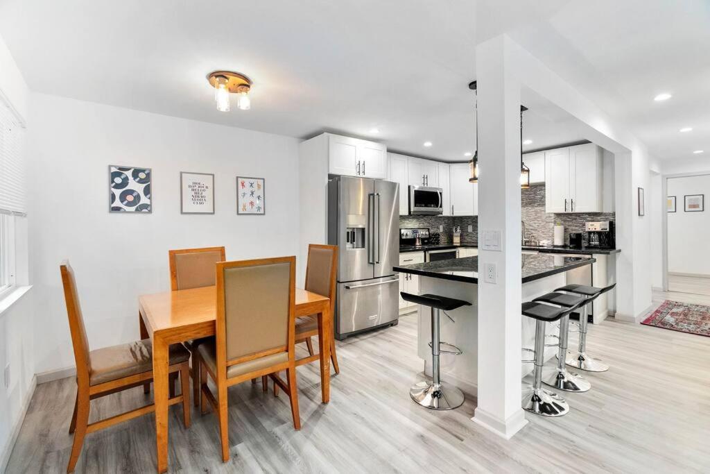 Hillside In Seattle - Updated And Well Appointed. Eksteriør billede