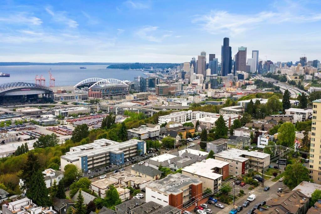 Hillside In Seattle - Updated And Well Appointed. Eksteriør billede